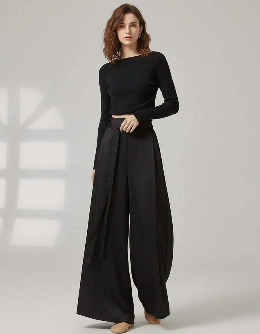 Pantalon Chinois Noir Ample Satiné Fluide Élégant